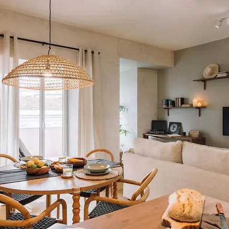Tinggi - 1 Bedroom And Balcony In Saldanha Apartment *